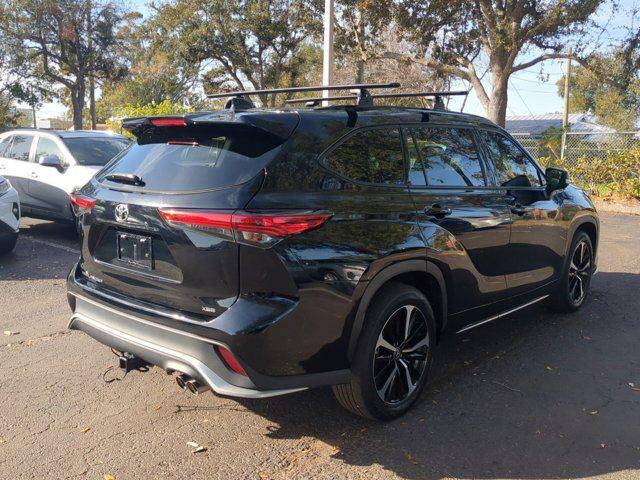 used 2022 Toyota Highlander car, priced at $35,584