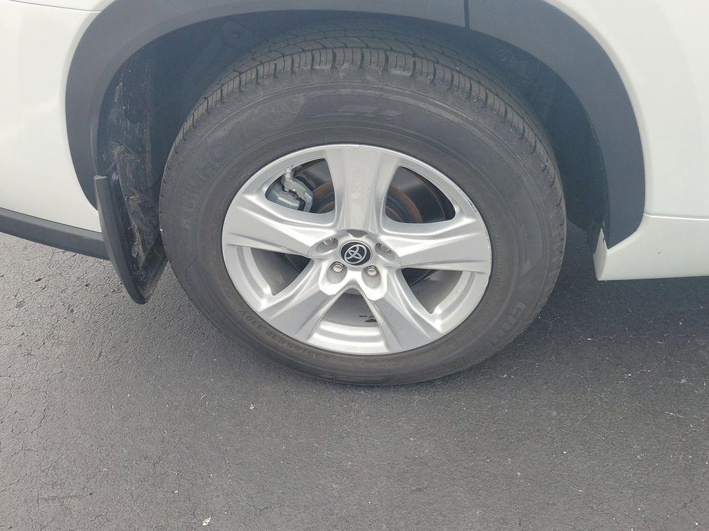 used 2023 Toyota Highlander car, priced at $24,597