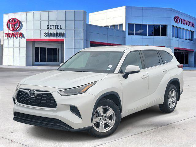 used 2023 Toyota Highlander car, priced at $31,694