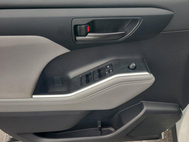 used 2023 Toyota Highlander car, priced at $31,694