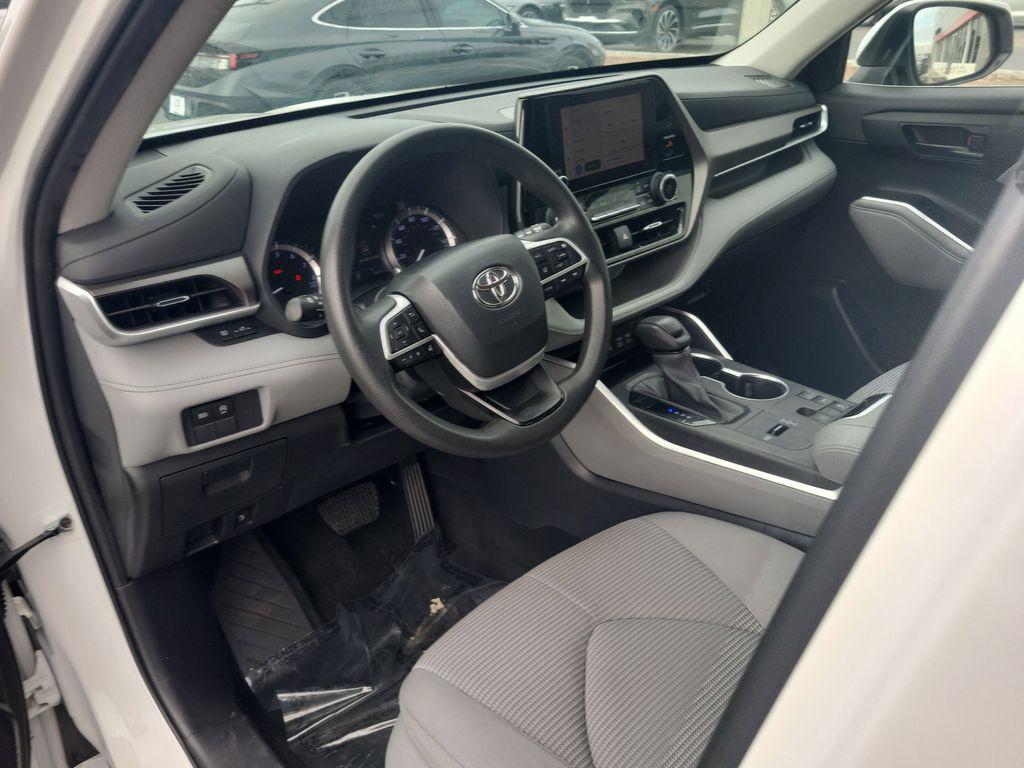 used 2023 Toyota Highlander car, priced at $24,597