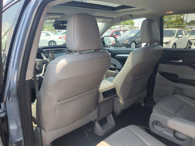 used 2017 Toyota Highlander car, priced at $17,635