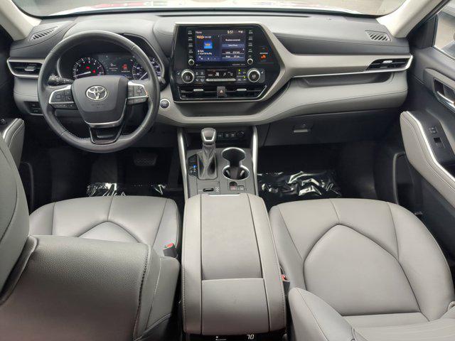 used 2021 Toyota Highlander car, priced at $28,886