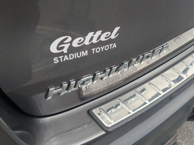 used 2016 Toyota Highlander car, priced at $11,938