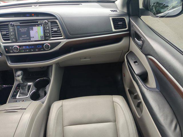 used 2016 Toyota Highlander car, priced at $11,938