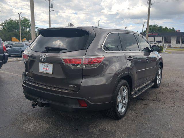 used 2016 Toyota Highlander car, priced at $11,938