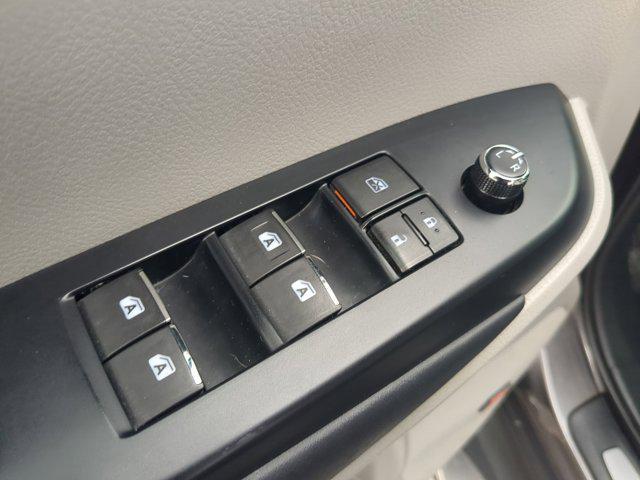 used 2016 Toyota Highlander car, priced at $11,938