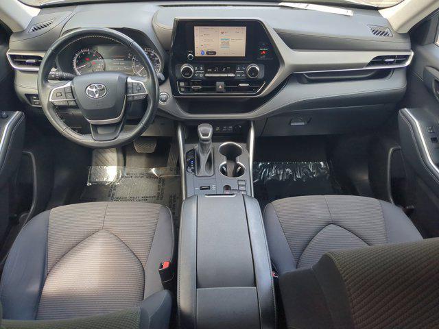 used 2023 Toyota Highlander car, priced at $33,667
