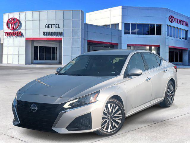 used 2023 Nissan Altima car, priced at $15,450