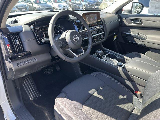 new 2025 Nissan Pathfinder car, priced at $46,550