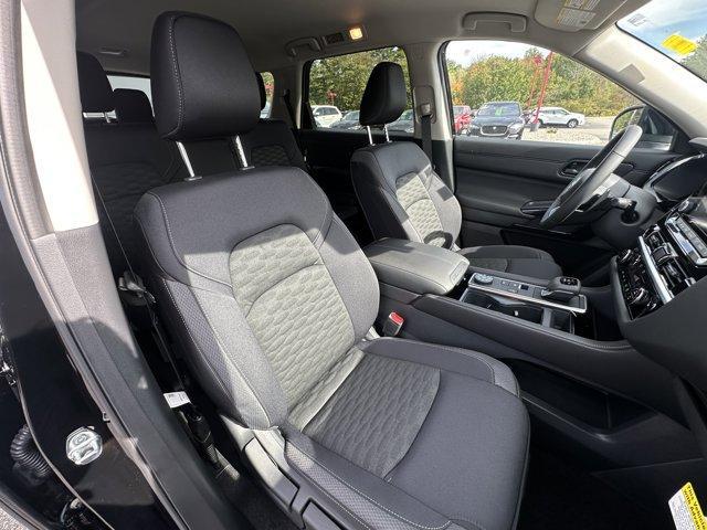 new 2025 Nissan Pathfinder car, priced at $43,880