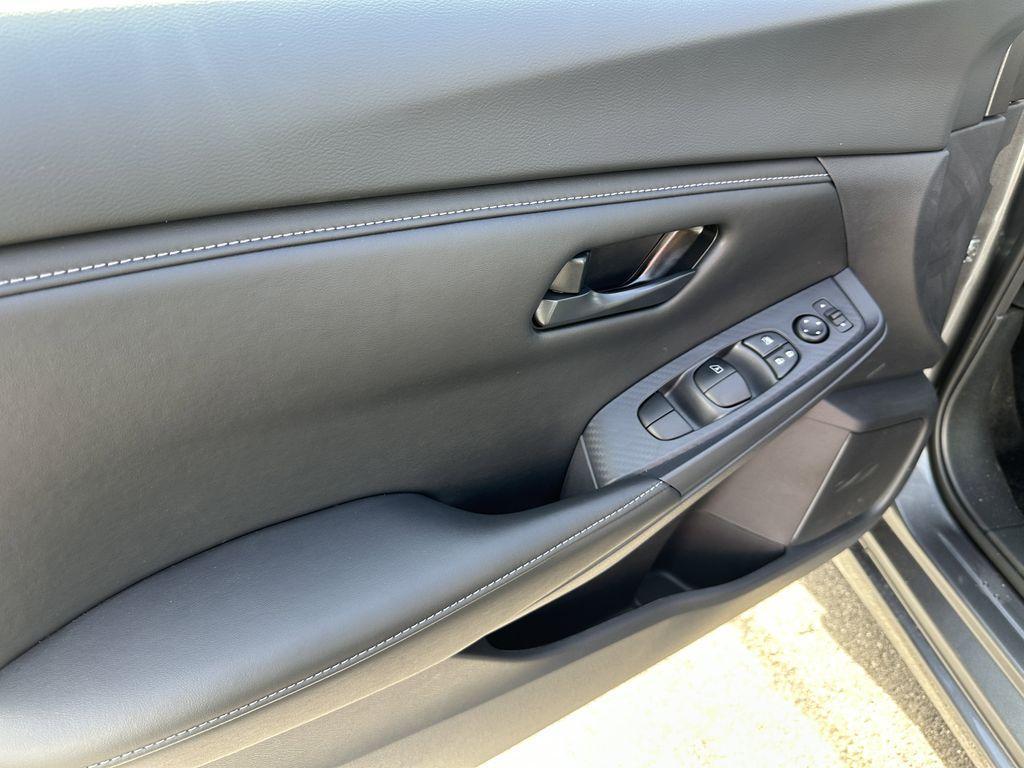 new 2025 Nissan Sentra car, priced at $21,276