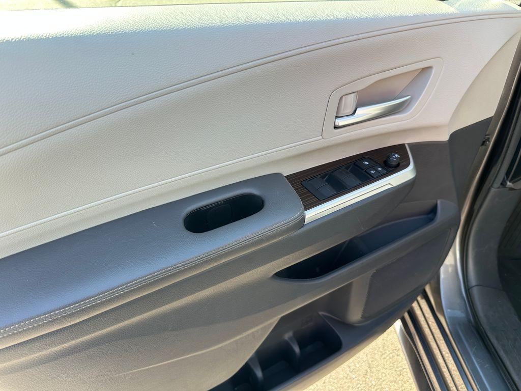 used 2021 Toyota Sienna car, priced at $29,984