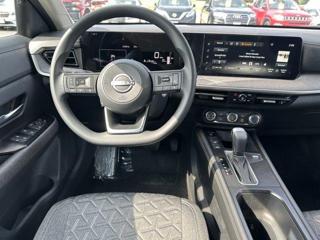 new 2025 Nissan Kicks car, priced at $29,205