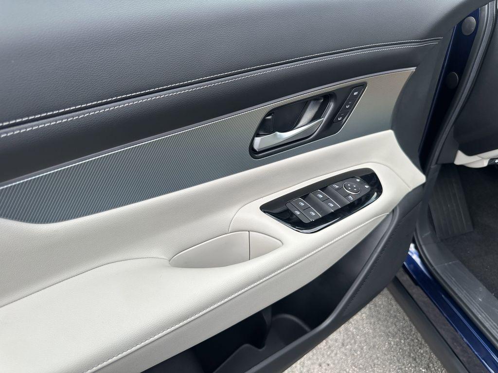 new 2025 Nissan Murano car, priced at $44,675