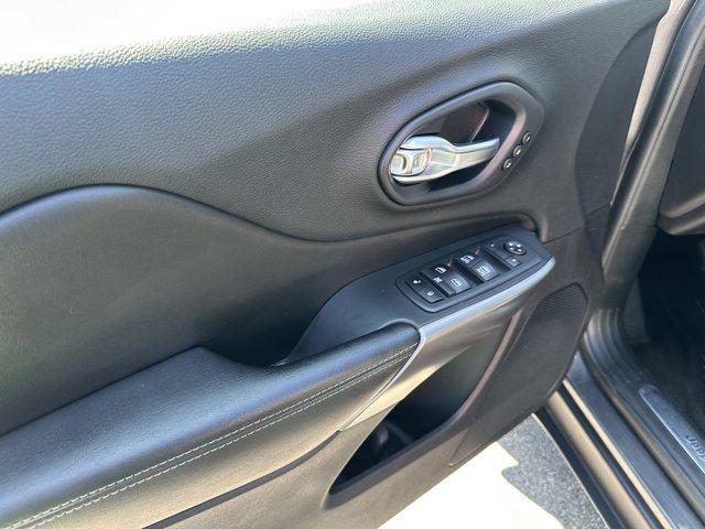 used 2020 Jeep Cherokee car, priced at $20,118