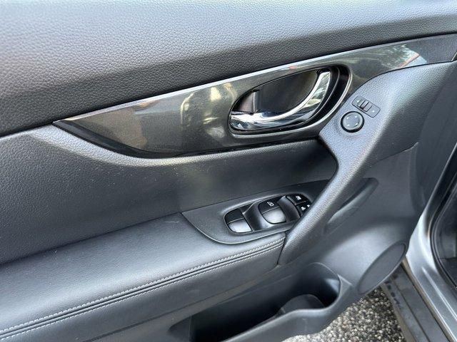used 2018 Nissan Rogue car
