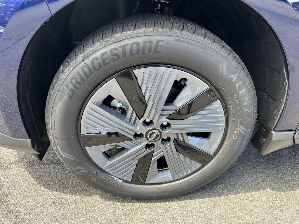 new 2025 Nissan Murano car, priced at $45,530