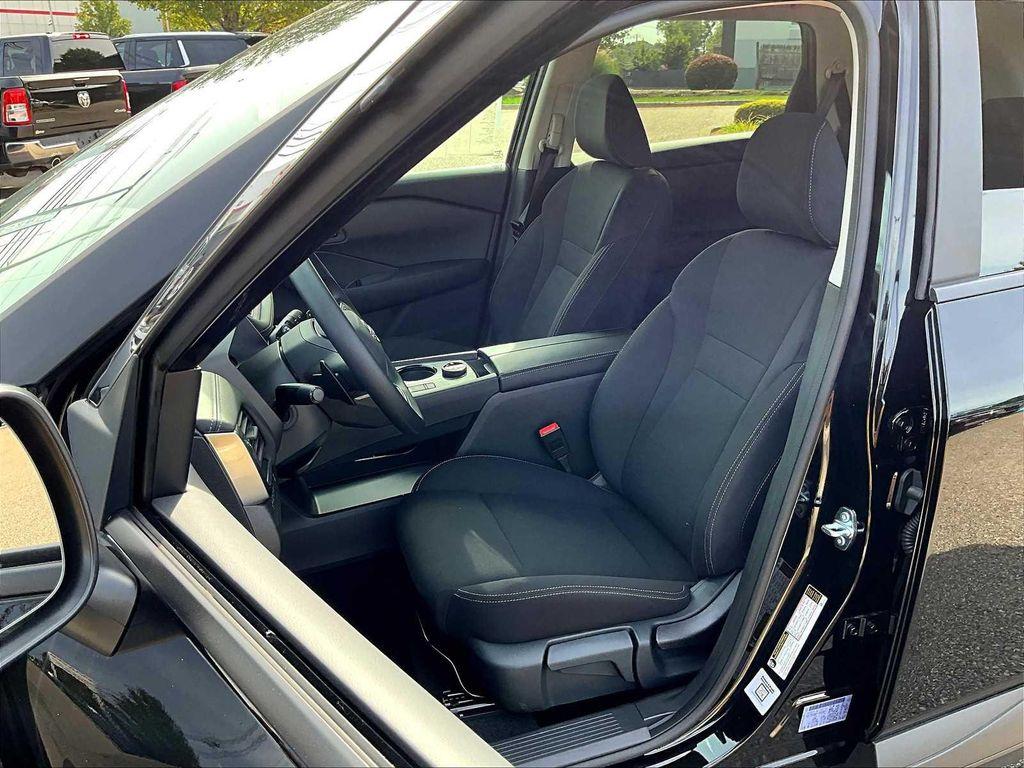 new 2025 Nissan Rogue car, priced at $31,344