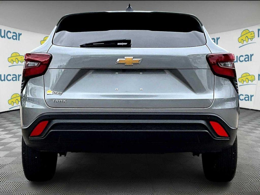 used 2024 Chevrolet Trax car, priced at $21,397