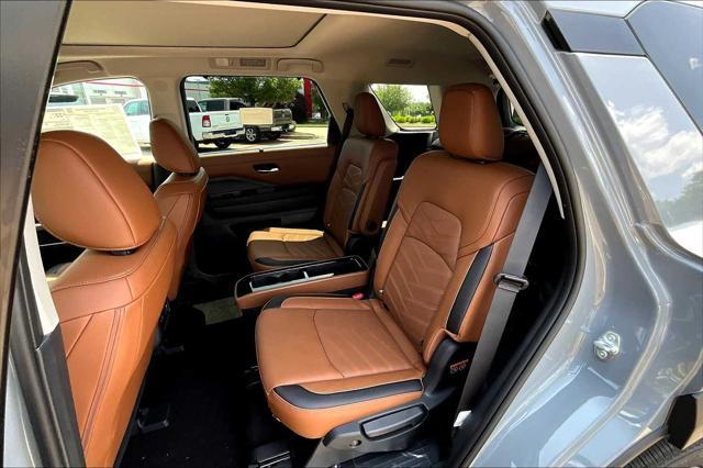 new 2025 Nissan Pathfinder car, priced at $51,266