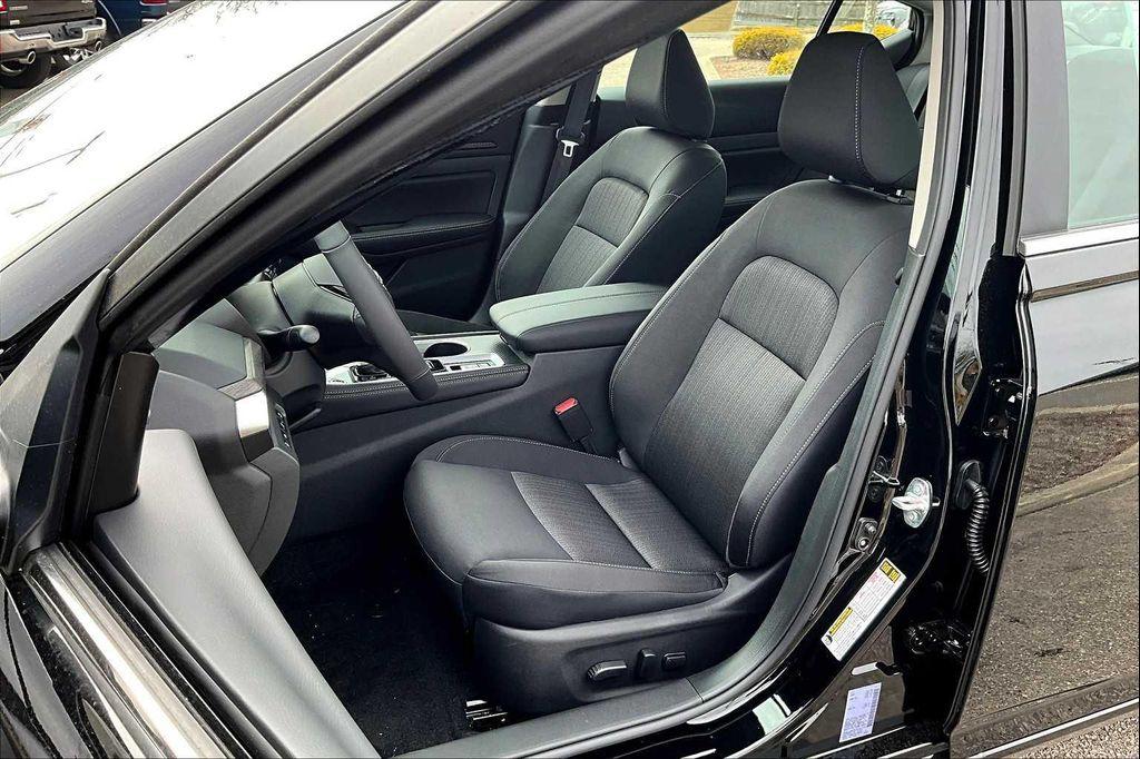 new 2025 Nissan Altima car, priced at $30,123