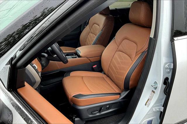 new 2025 Nissan Pathfinder car, priced at $51,753