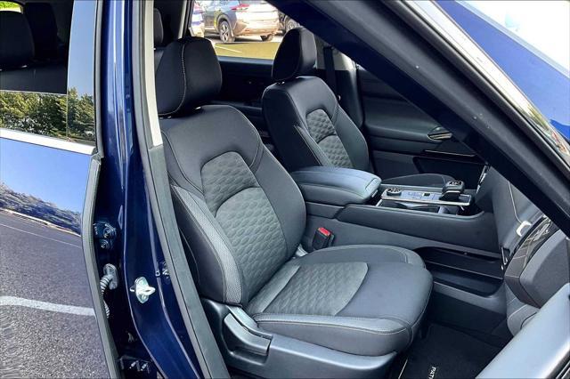 used 2023 Nissan Pathfinder car, priced at $32,998