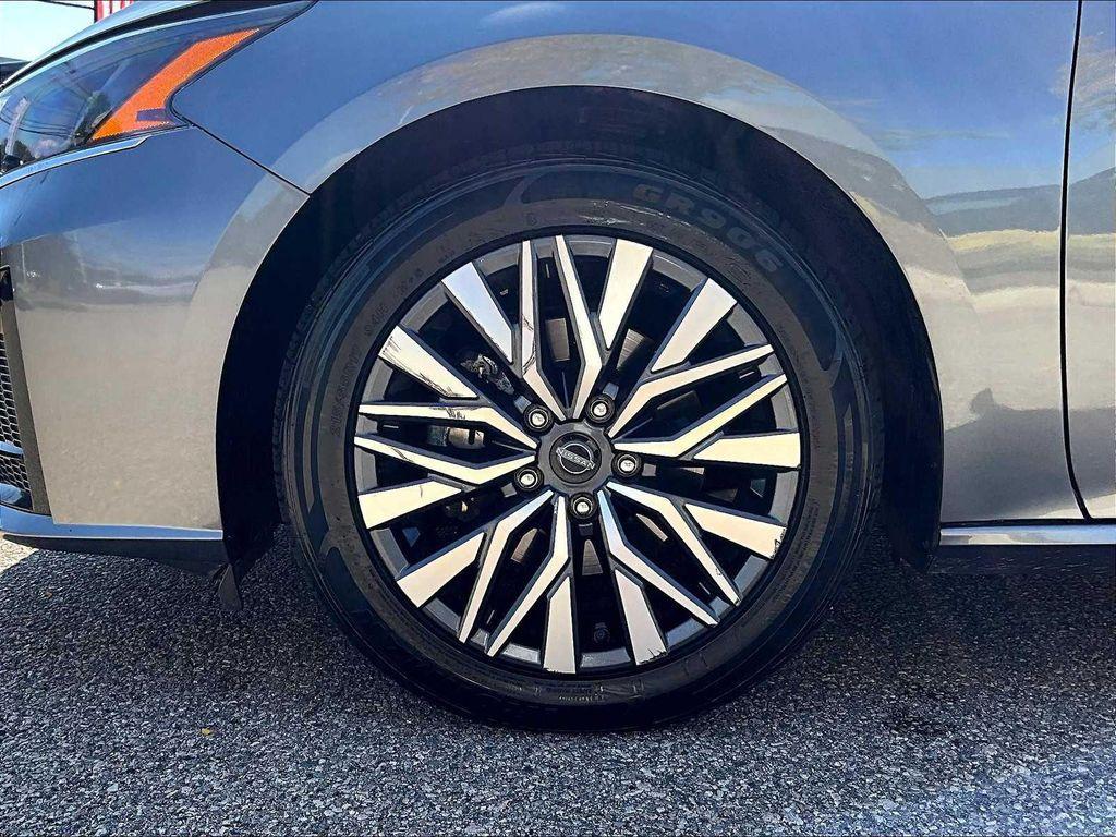 used 2023 Nissan Altima car, priced at $19,453