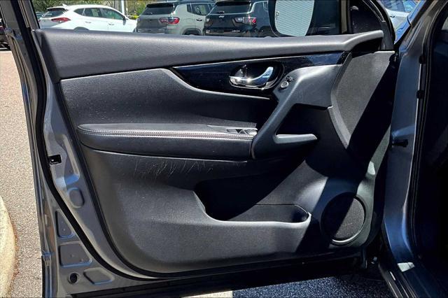 used 2022 Nissan Rogue Sport car, priced at $22,488