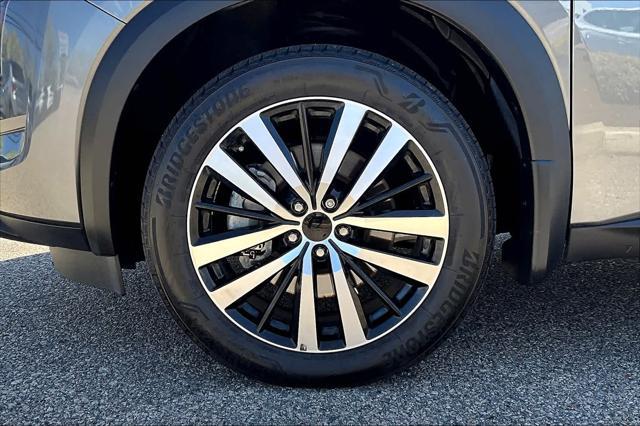 used 2023 Nissan Pathfinder car, priced at $40,761