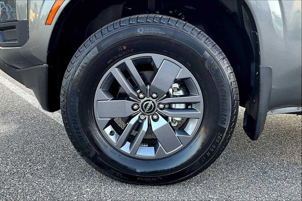 used 2025 Nissan Frontier car, priced at $31,989