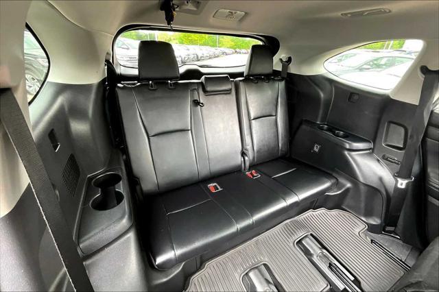 used 2022 Toyota Highlander car, priced at $40,988
