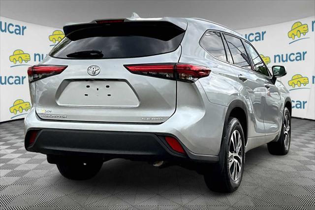 used 2022 Toyota Highlander car, priced at $40,988