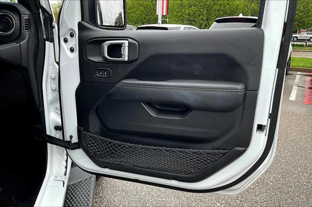 used 2022 Jeep Wrangler Unlimited car, priced at $35,469