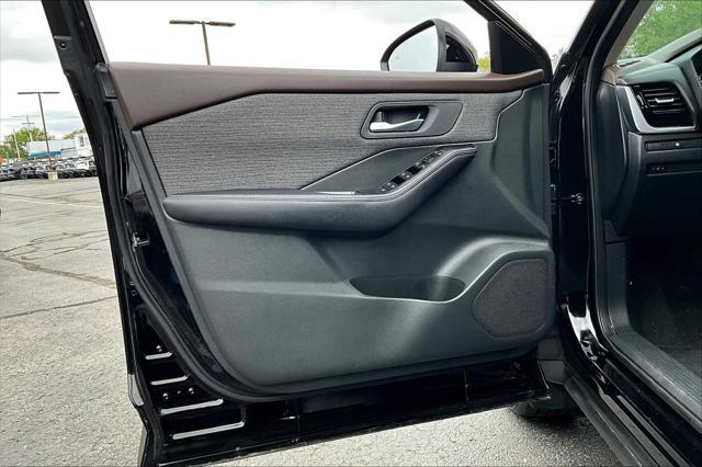 used 2022 Nissan Rogue car, priced at $24,277