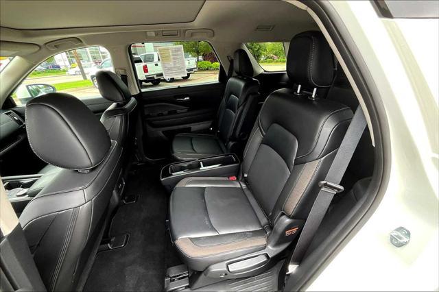 used 2024 Nissan Pathfinder car