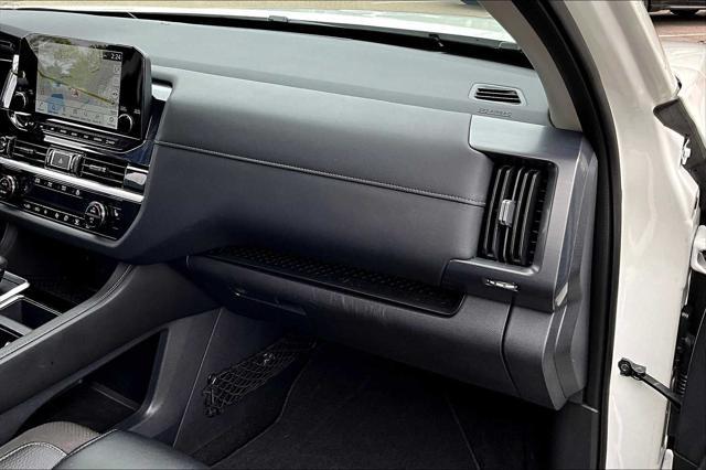 used 2024 Nissan Pathfinder car