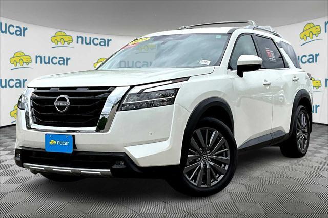 used 2024 Nissan Pathfinder car