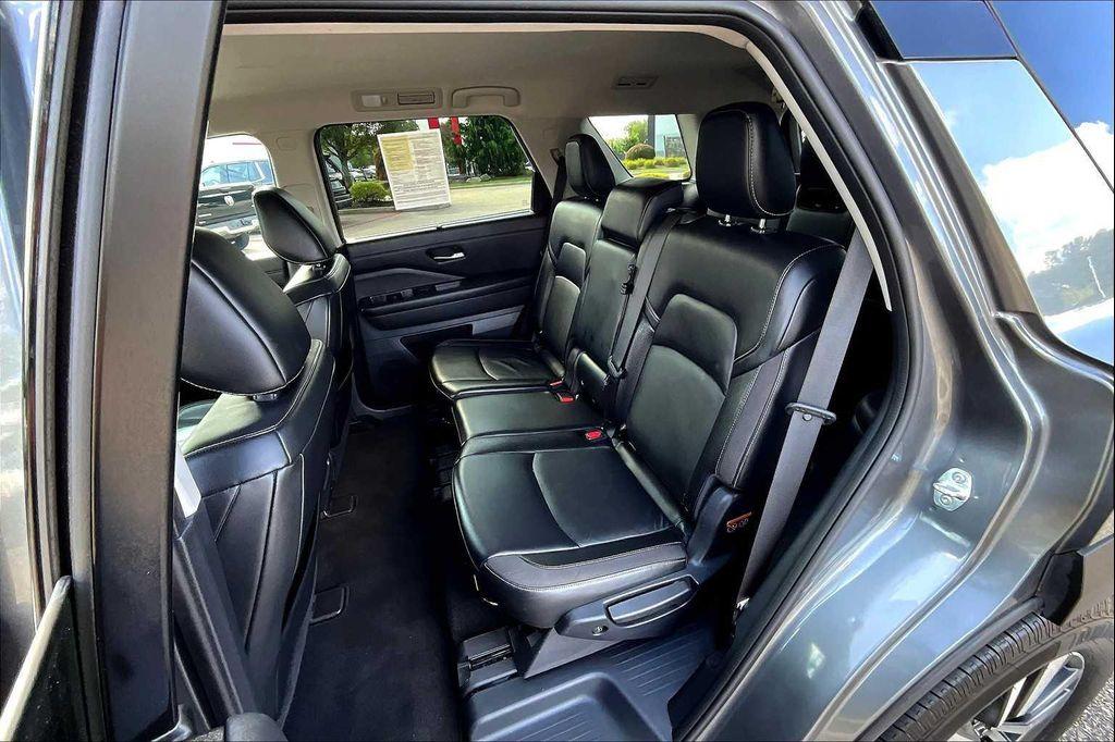 used 2022 Nissan Pathfinder car, priced at $28,524
