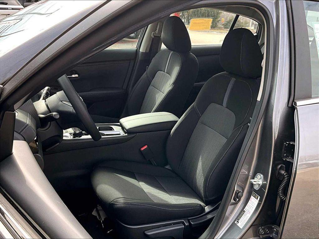 new 2025 Nissan Sentra car, priced at $23,560