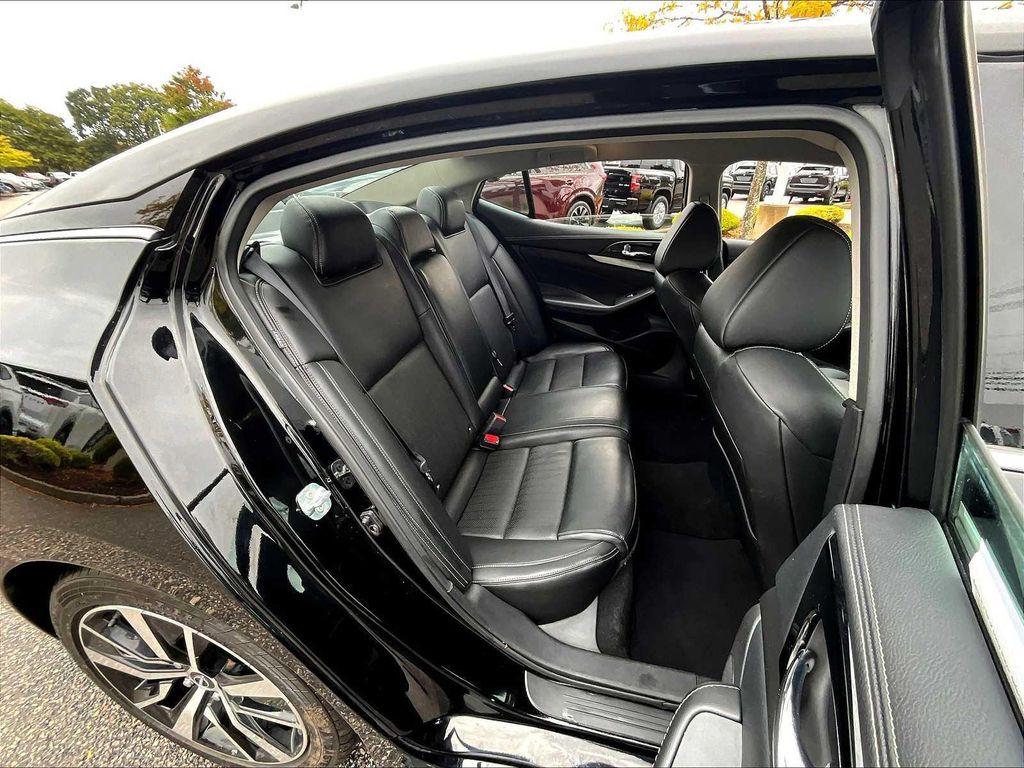 used 2023 Nissan Maxima car, priced at $23,982