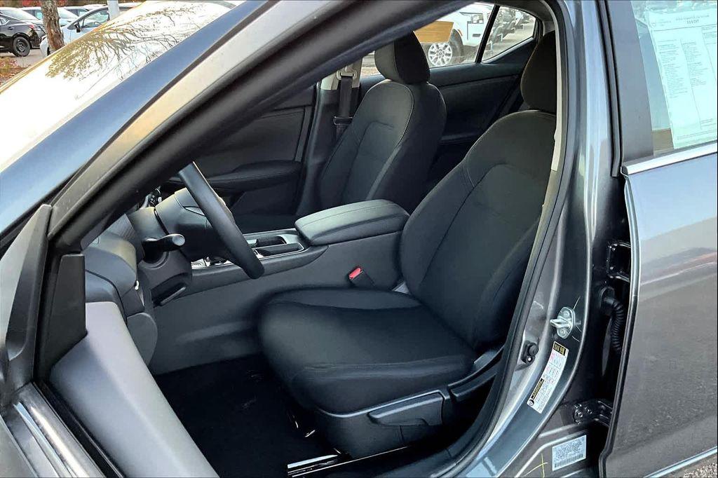 new 2025 Nissan Sentra car, priced at $22,482
