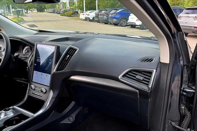 used 2024 Ford Edge car