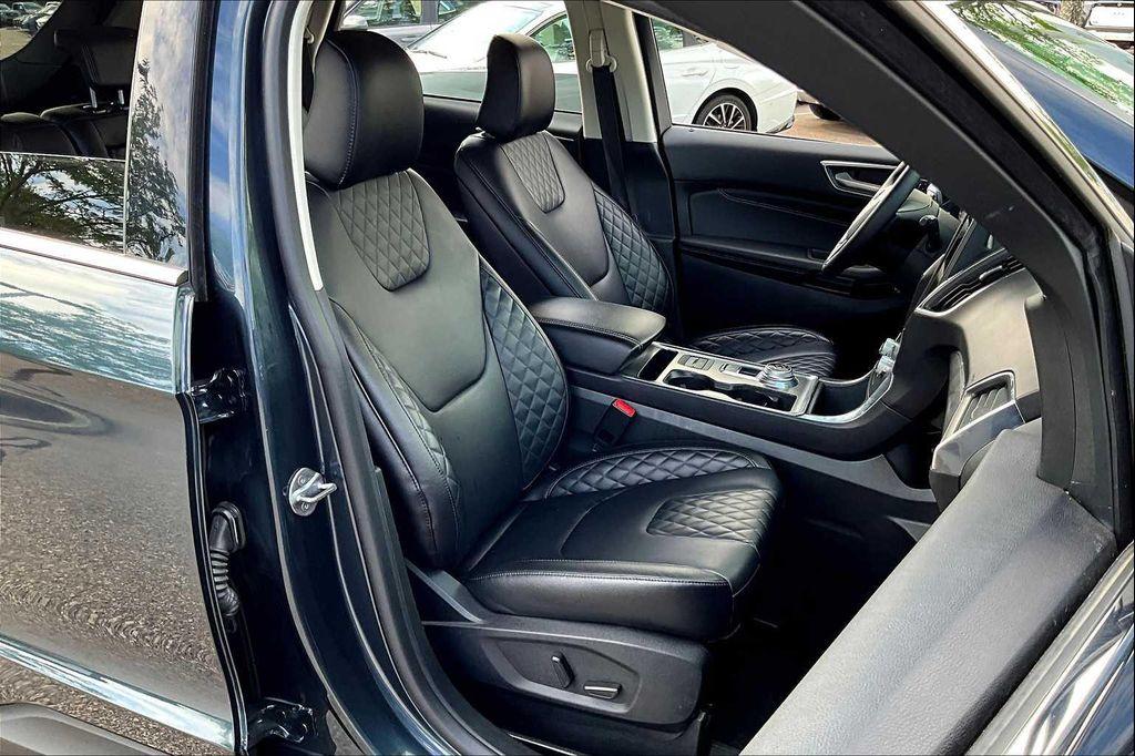 used 2024 Ford Edge car, priced at $29,998