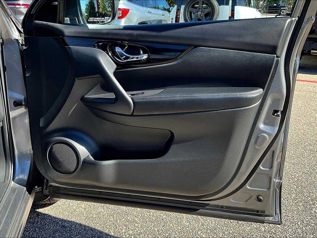 used 2021 Nissan Rogue Sport car, priced at $21,515