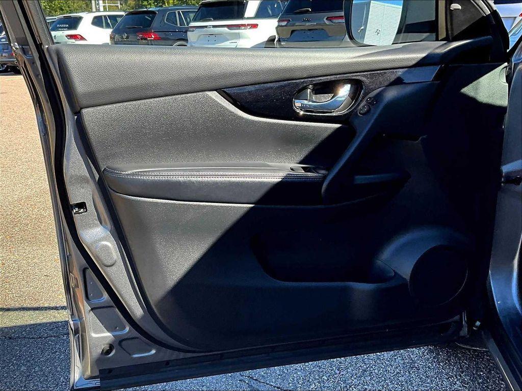used 2021 Nissan Rogue Sport car, priced at $21,515