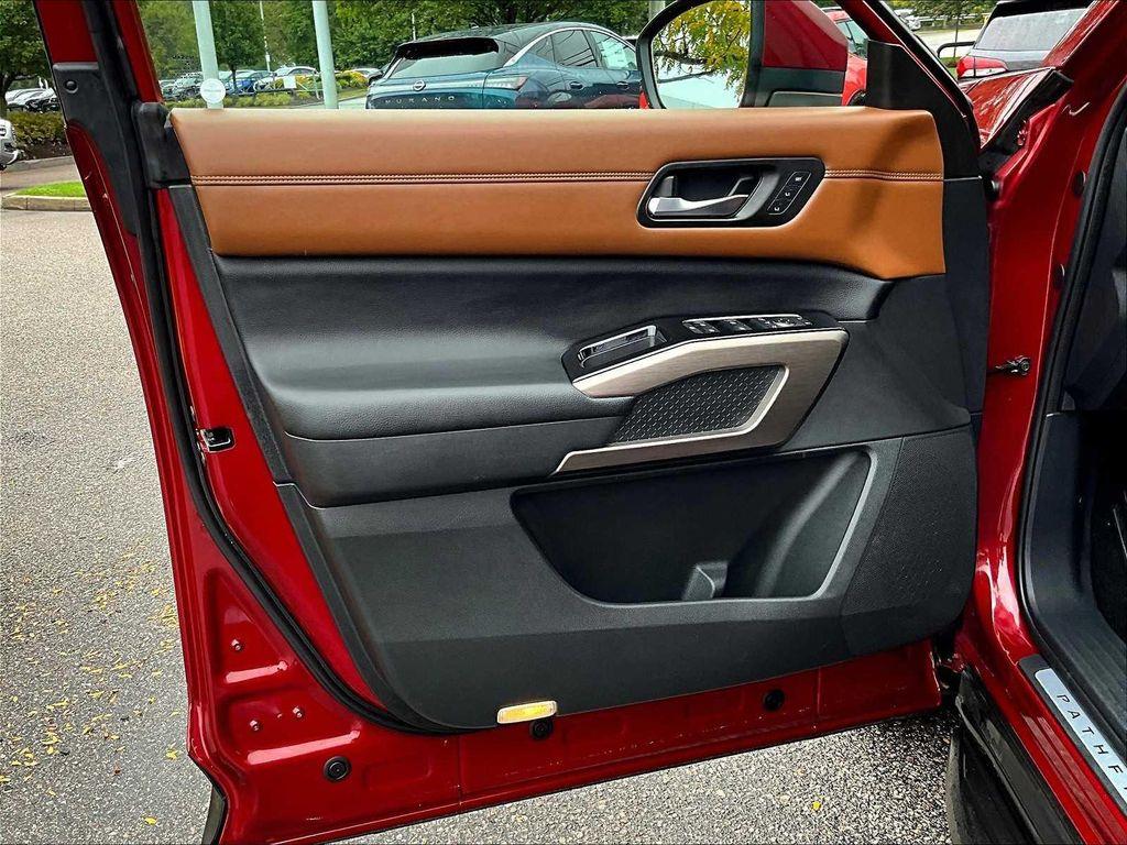used 2022 Nissan Pathfinder car