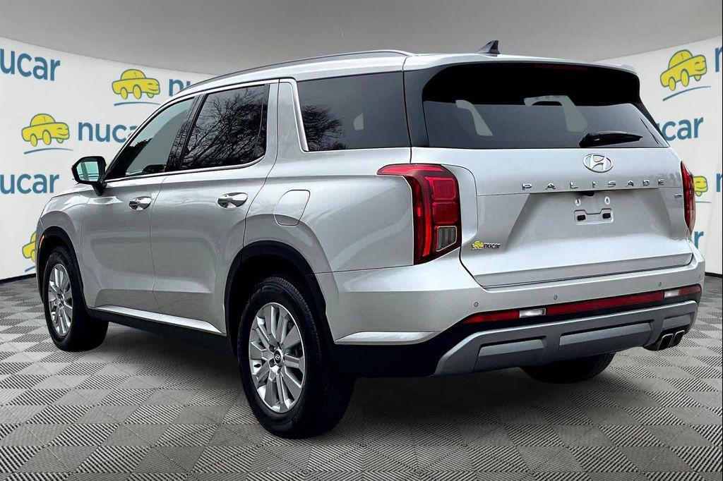 used 2024 Hyundai Palisade car, priced at $34,995