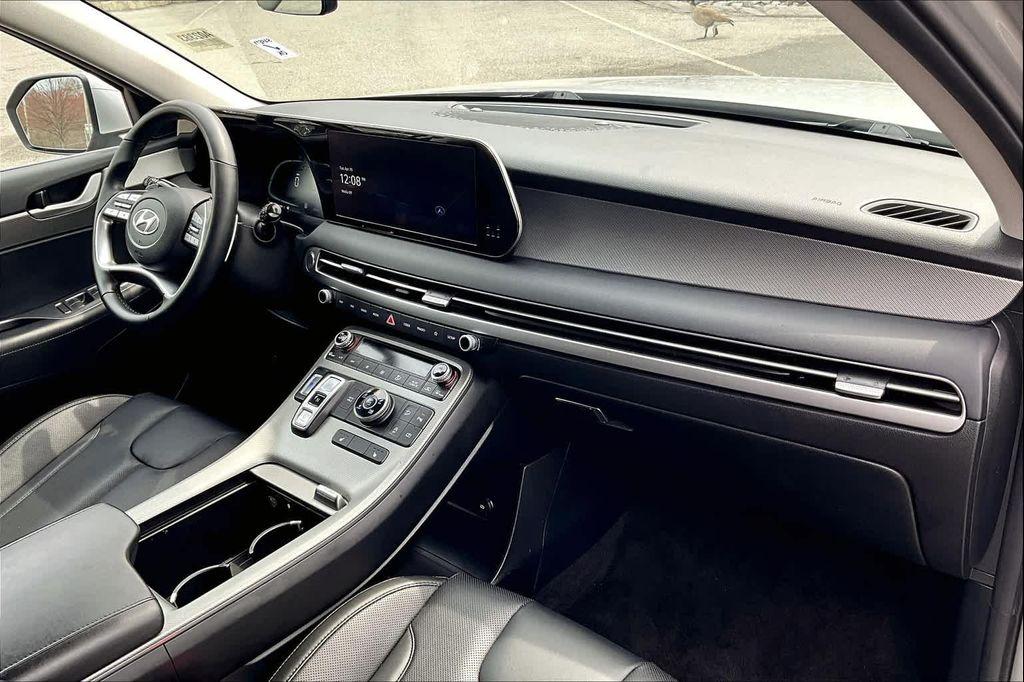 used 2024 Hyundai Palisade car, priced at $34,995